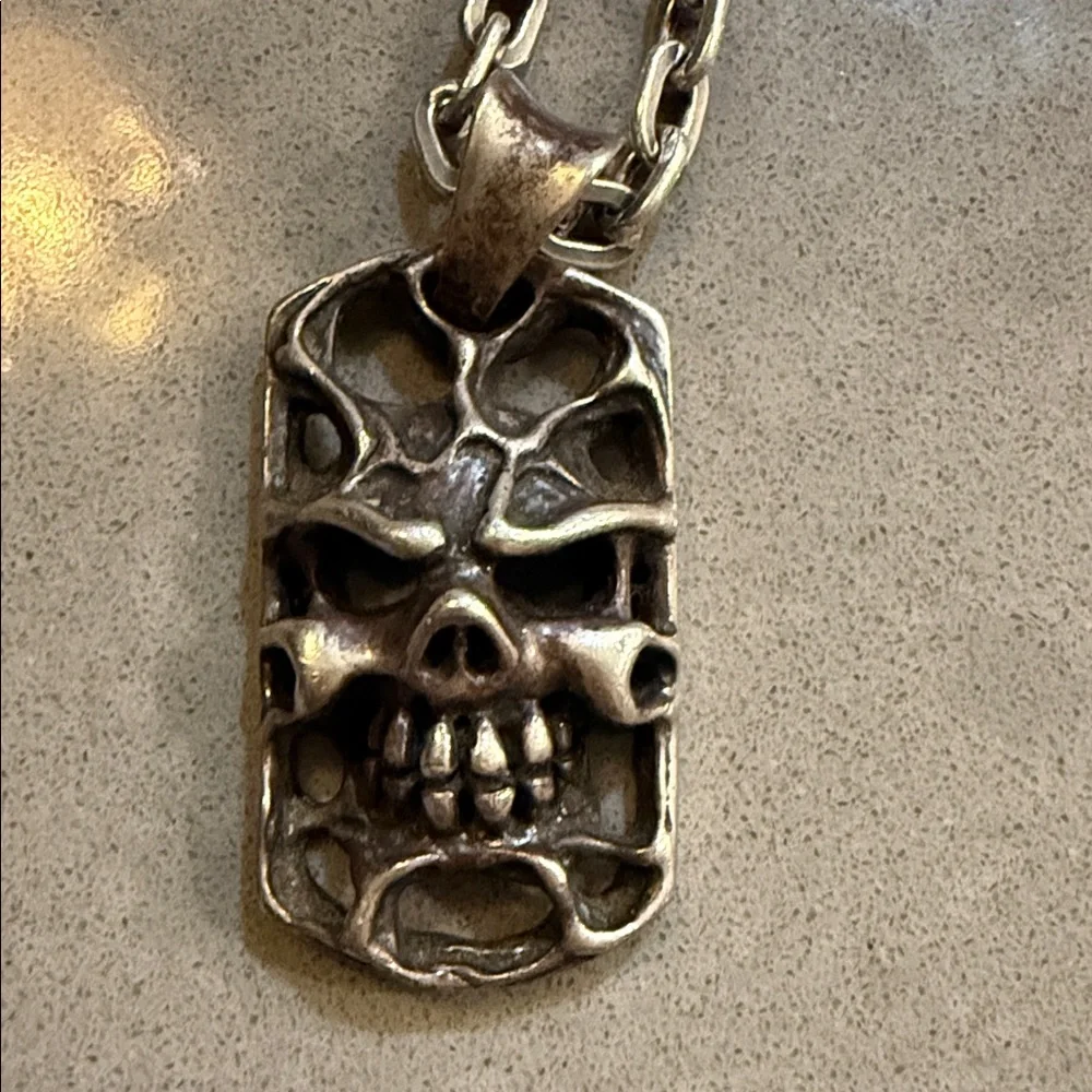 Travis Walker custom silver skull dog tag 24" necklace - Picture 2 of 7